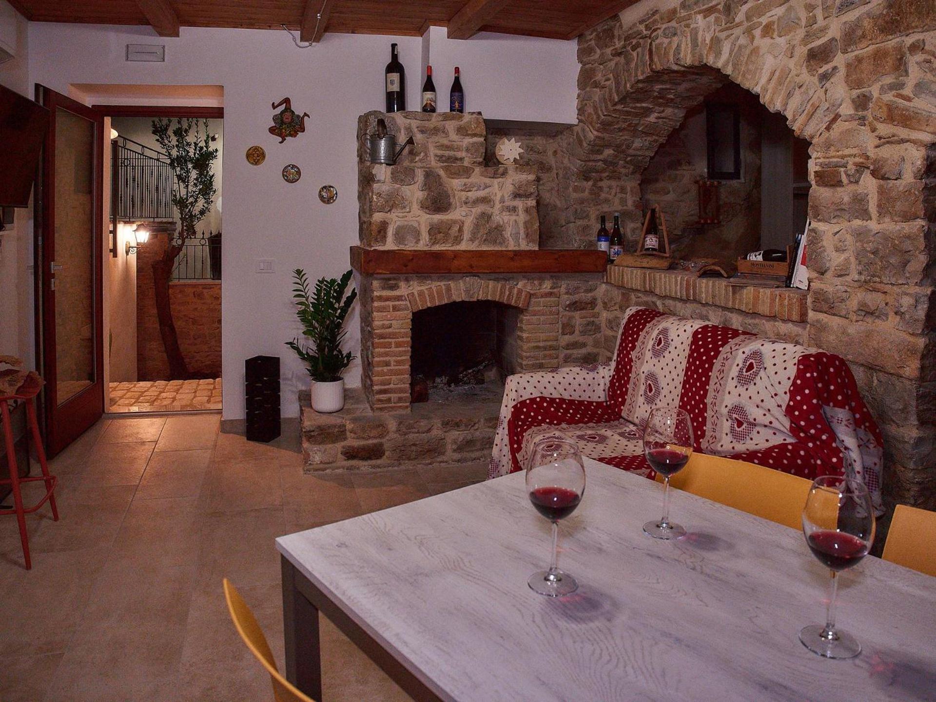 Il Cortiletto Del Borgo Bed & Breakfast Pietra Montecorvino Exterior photo