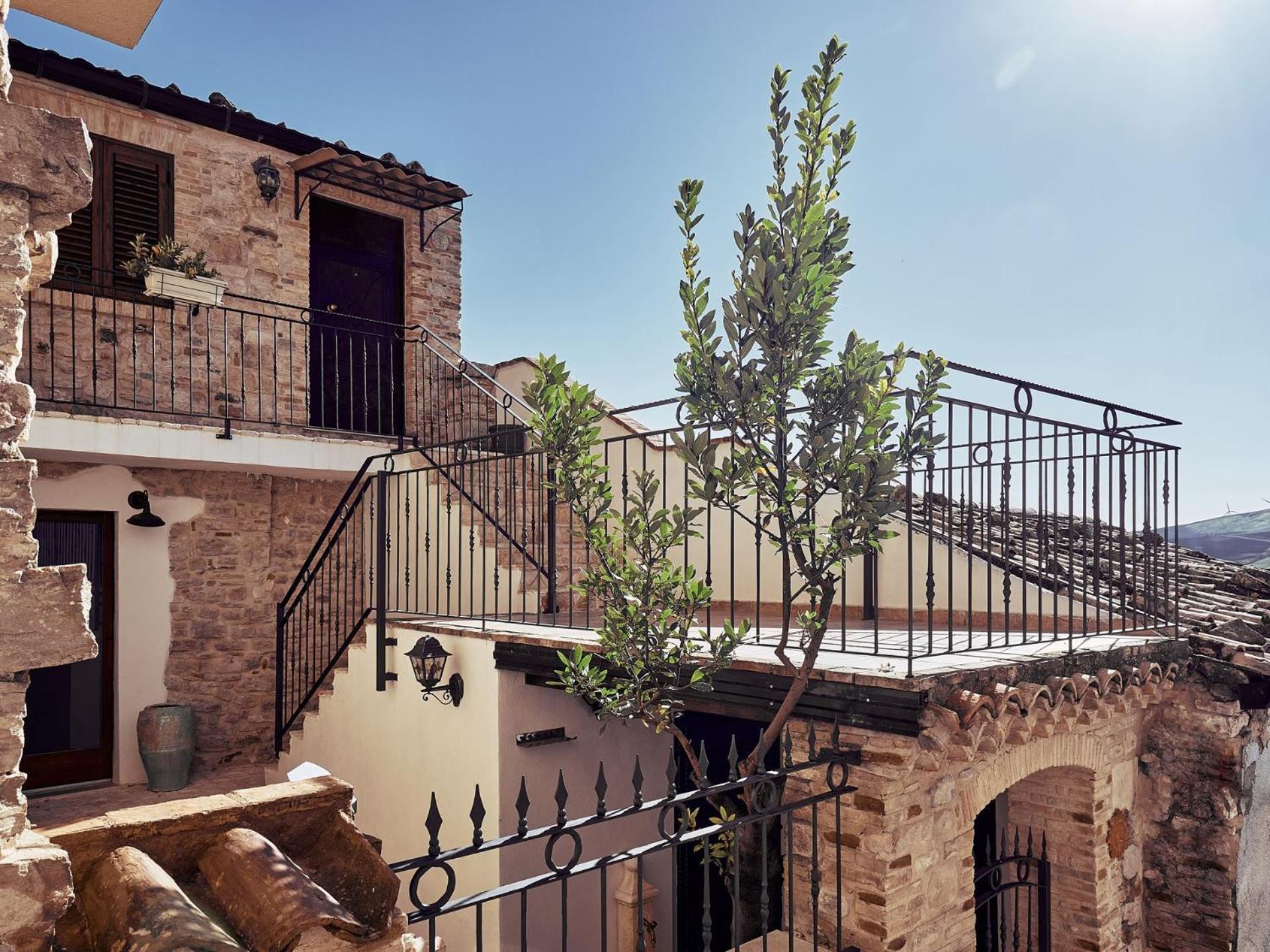 Il Cortiletto Del Borgo Bed & Breakfast Pietra Montecorvino Exterior photo